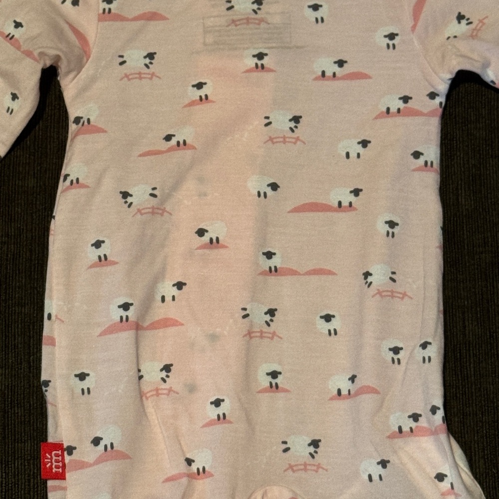 NWT Magnetic Me Sheep Footie - Picture 5 of 5